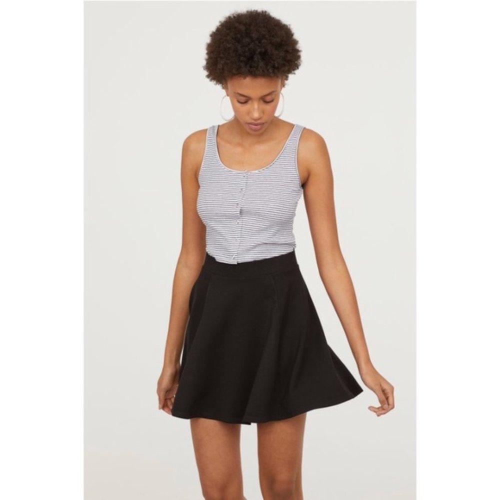 H&M Divided Black Skater Skirt SIze Small